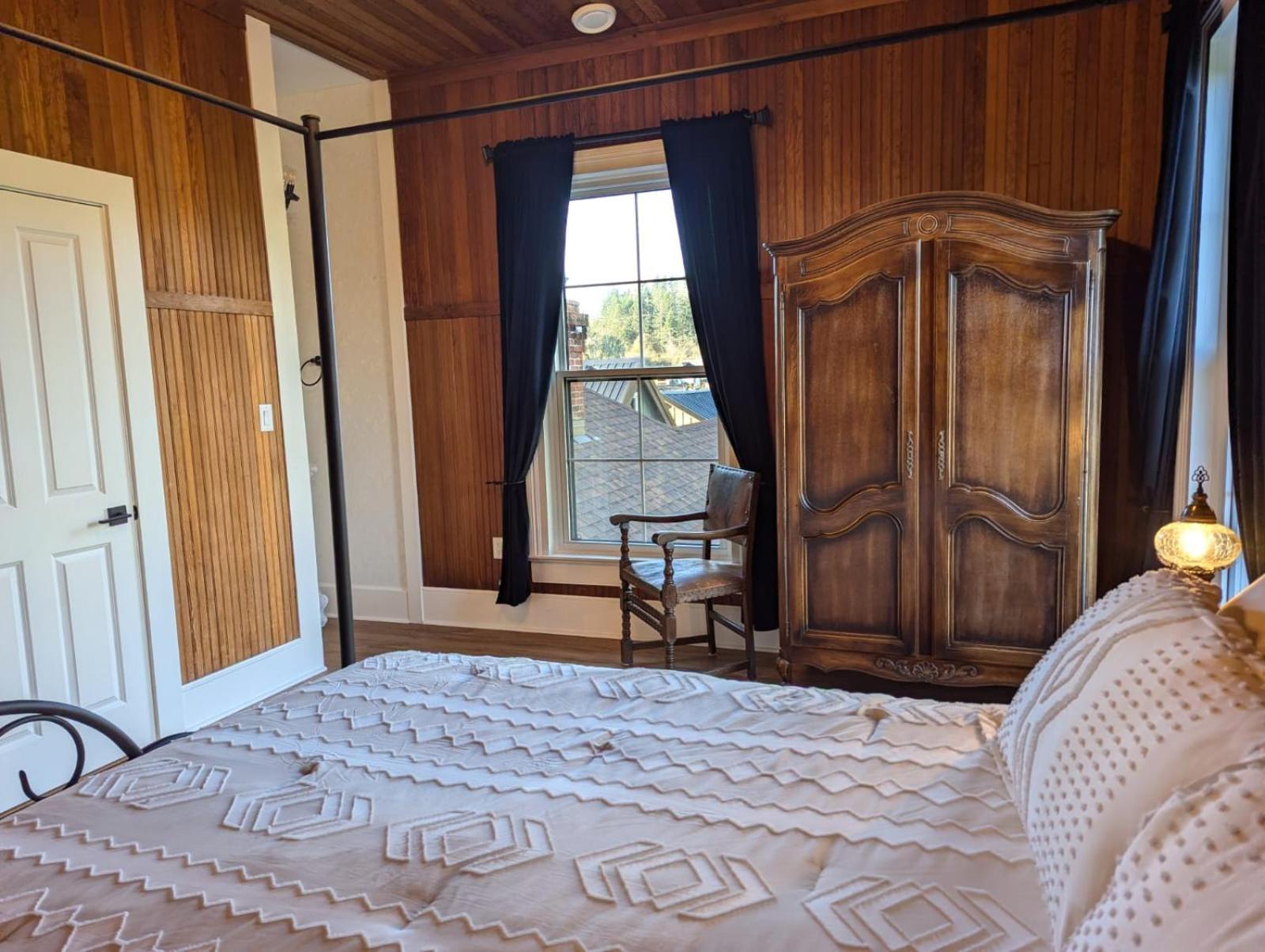 Woodside Farm Country Inn Sooke Ngoại thất bức ảnh