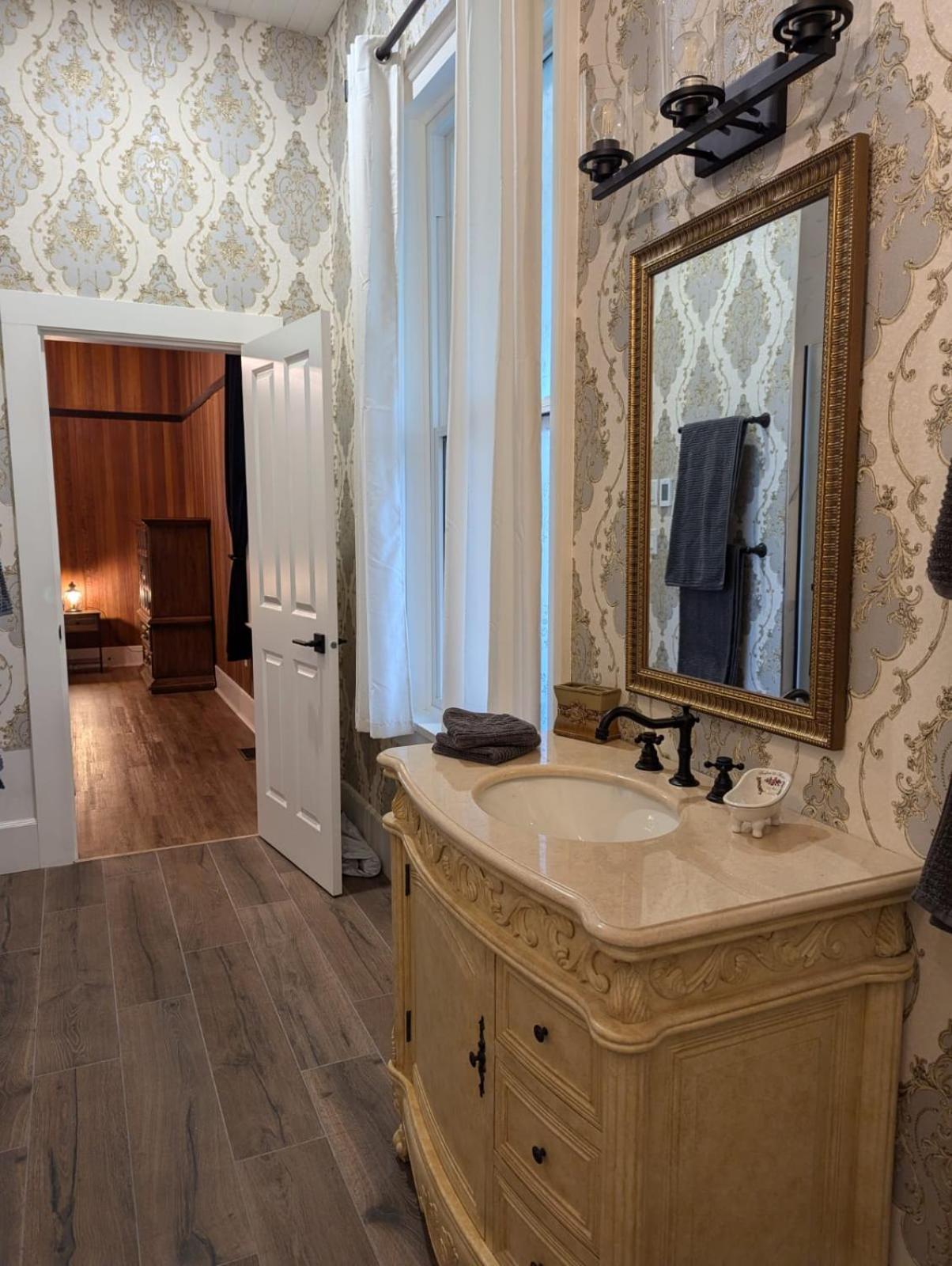 Woodside Farm Country Inn Sooke Ngoại thất bức ảnh