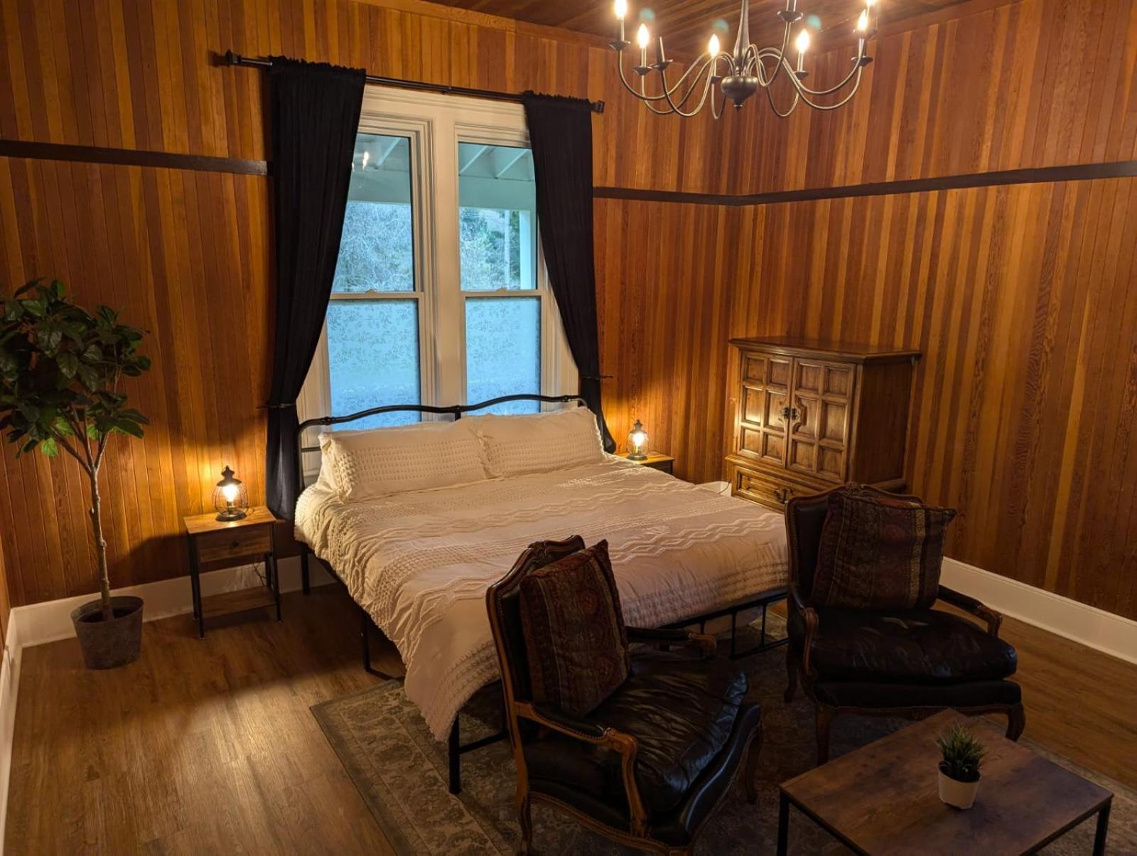 Woodside Farm Country Inn Sooke Ngoại thất bức ảnh
