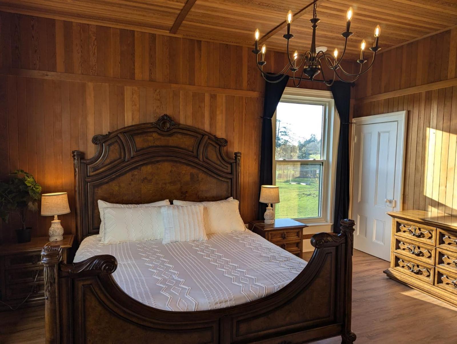 Woodside Farm Country Inn Sooke Ngoại thất bức ảnh