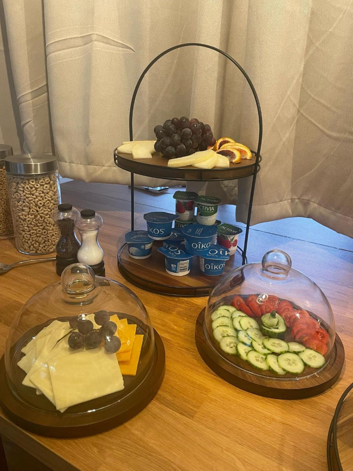 Woodside Farm Country Inn Sooke Ngoại thất bức ảnh