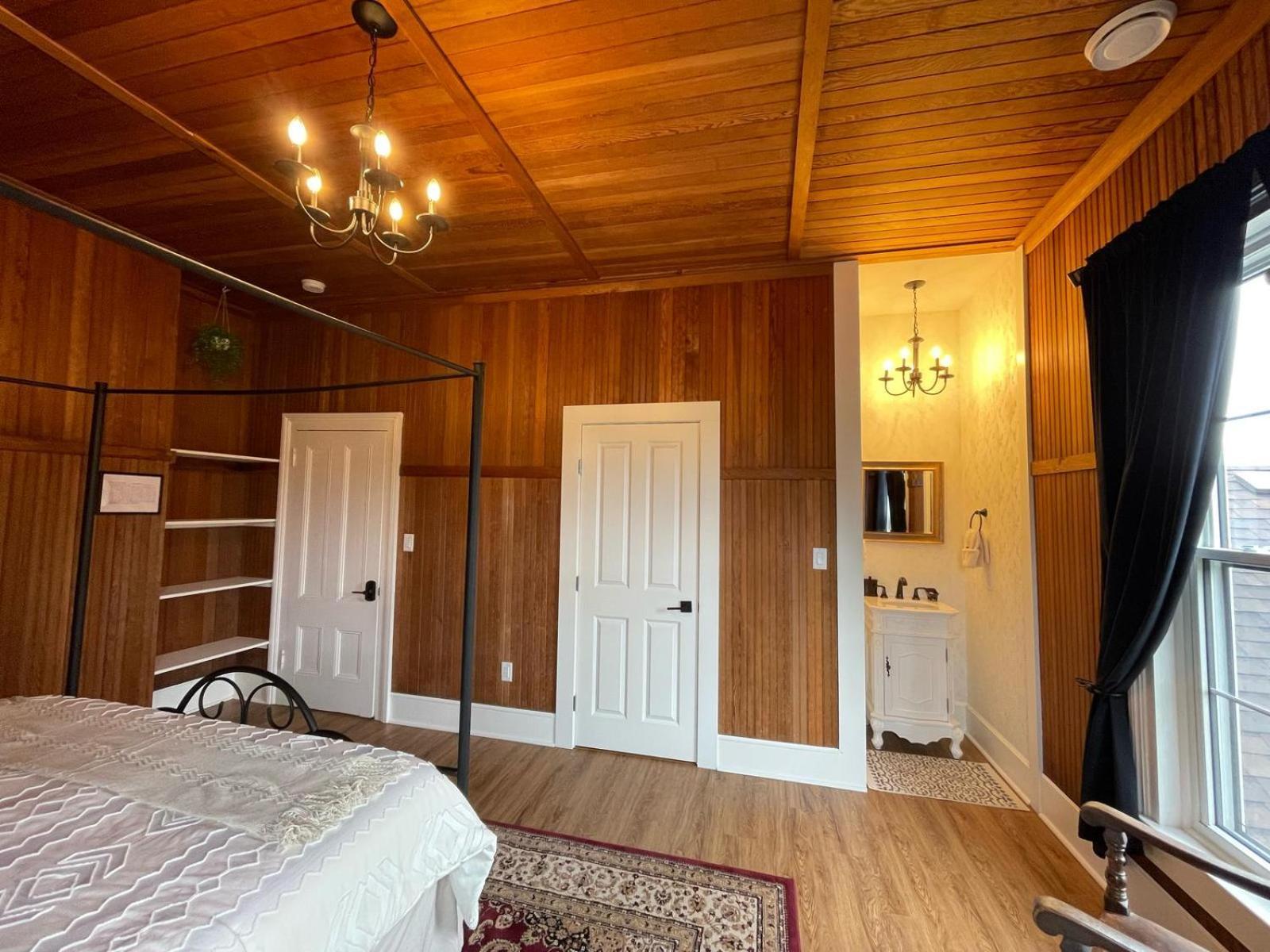 Woodside Farm Country Inn Sooke Ngoại thất bức ảnh