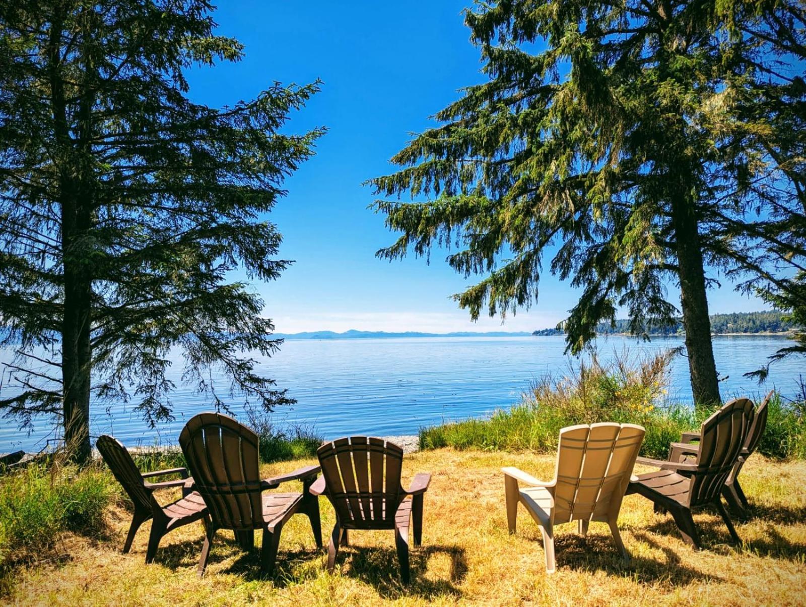 Woodside Farm Country Inn Sooke Ngoại thất bức ảnh
