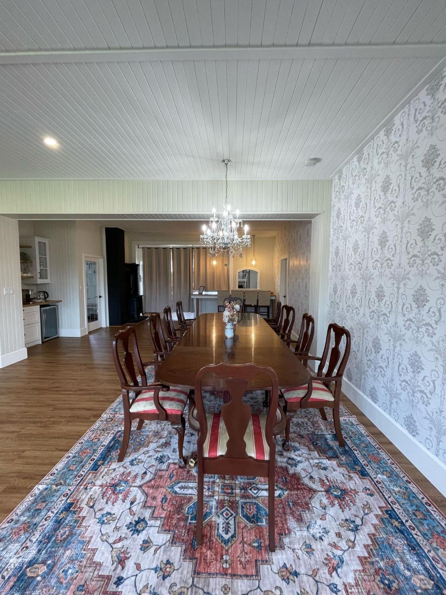Woodside Farm Country Inn Sooke Ngoại thất bức ảnh