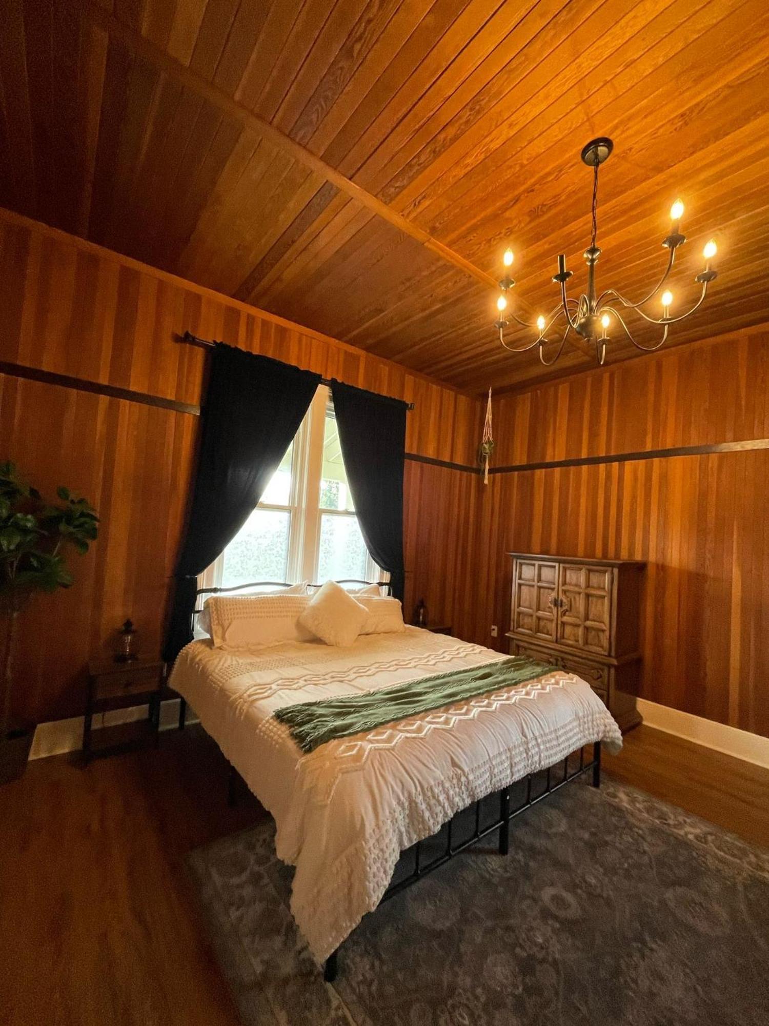 Woodside Farm Country Inn Sooke Ngoại thất bức ảnh